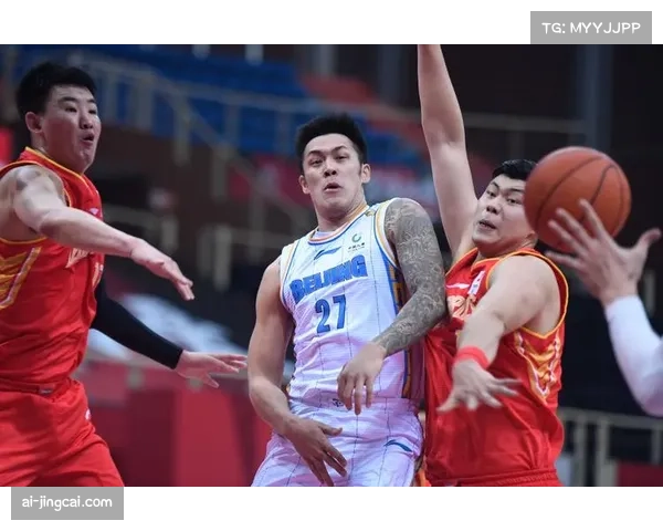 合肥城市球员李想决赛领黄牌 拼抢积极显求胜欲望